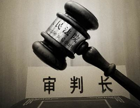 郑州问律师：刑事案件立案后是传唤还是抓人，在立案侦查阶段可以请律师吗